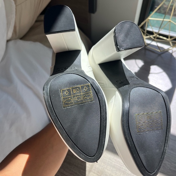 White Platform Block Heel Side Zip Bootie - Picture 4 of 4